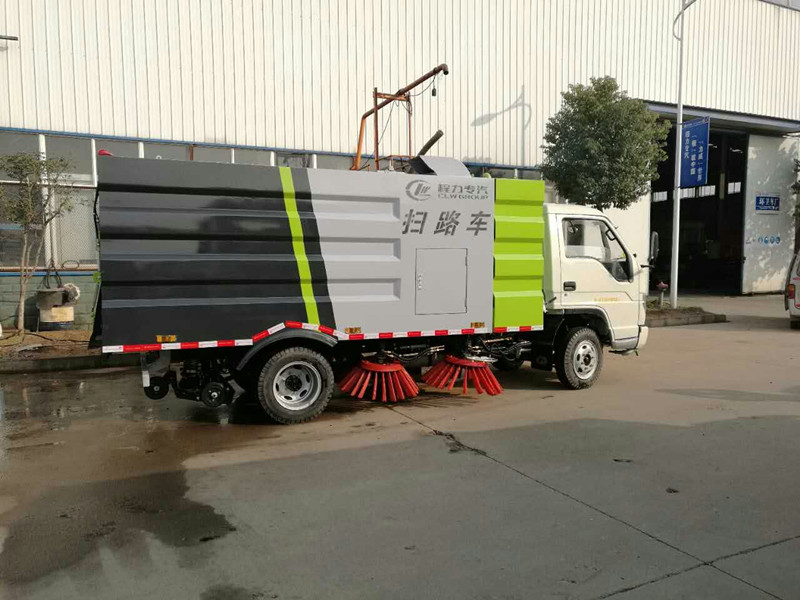 福田5方不上戶掃路車