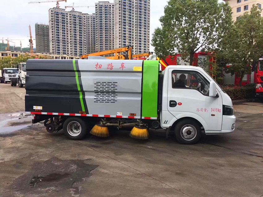 小型掃路車,東風(fēng)小型掃路車,國六標(biāo)準(zhǔn)