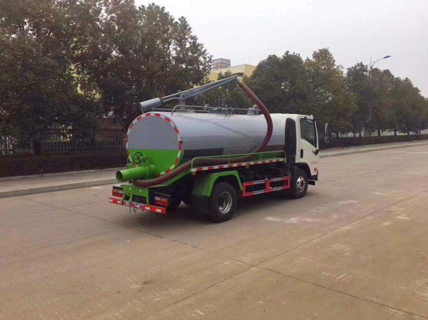 大運(yùn)5方吸糞車-5飯吸糞車廠家價(jià)格報(bào)價(jià)-程力吸糞車廠家直銷