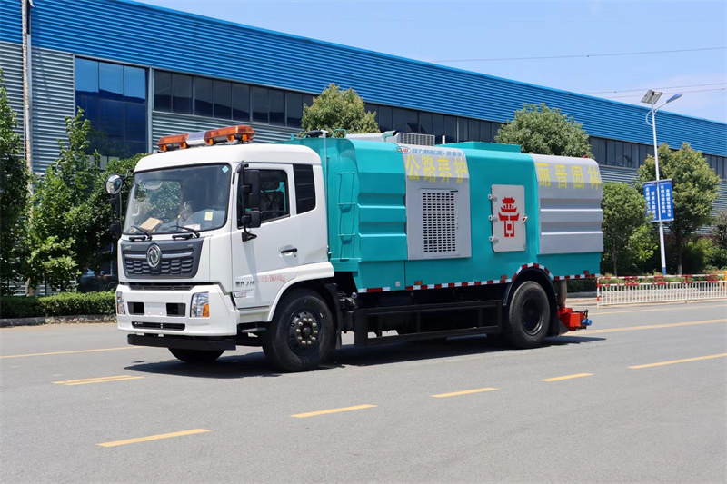 東風(fēng)天錦道路吸塵車(chē) 東風(fēng)天錦道路吸塵車(chē)
