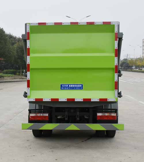 東風(fēng)5方掛桶垃圾車-縱昂牌CLT5075ZZZEQ6型自裝卸式垃圾車價格配置-湖北盈通